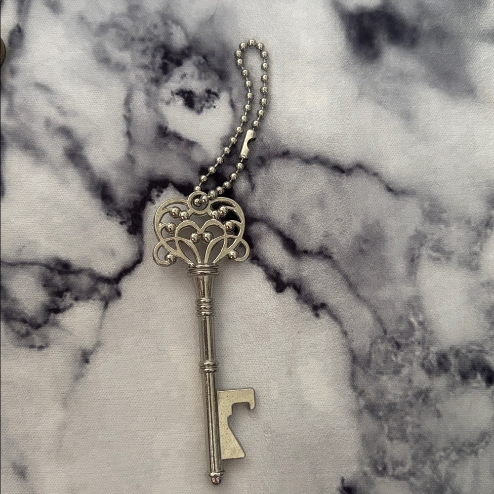 Skeleton Key/Bottle Opener - Picture 3 of 4